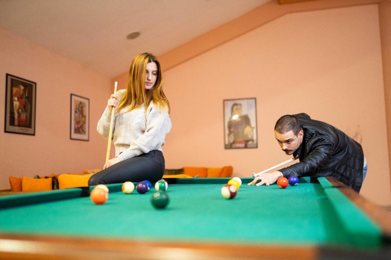 Hotel Bacchus Ливно Экстерьер фото